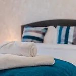 Bleu Serena - Parking - Jardin * Caen