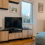 Bleu Serena - Parking - Jardin Caen